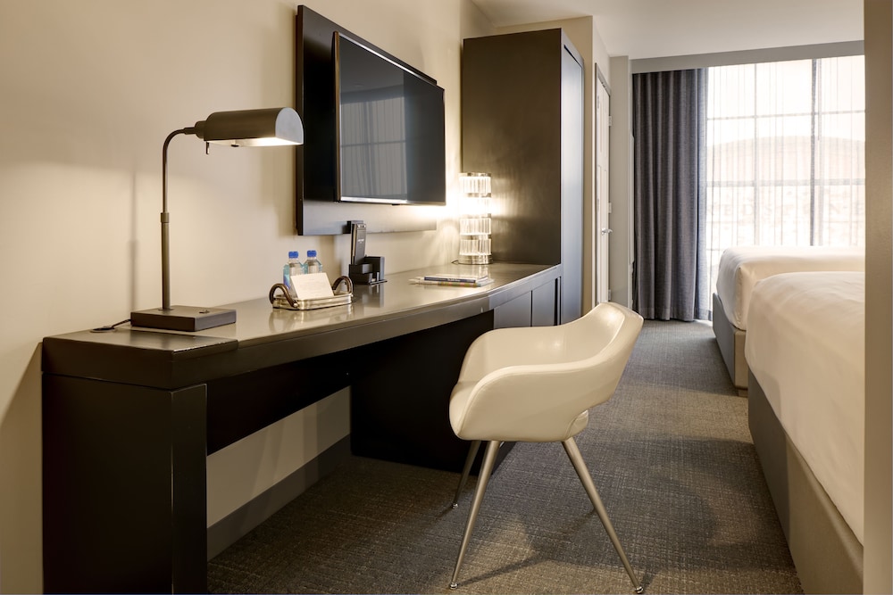 Archer Hotel Burlington 20/80