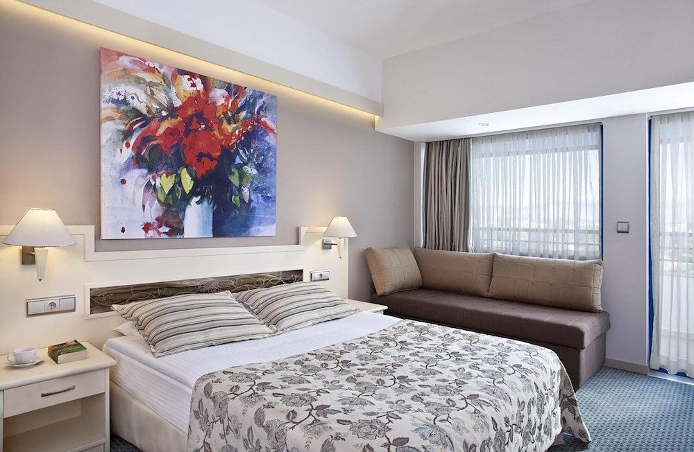 Sunrise Resort Hotel 17/67