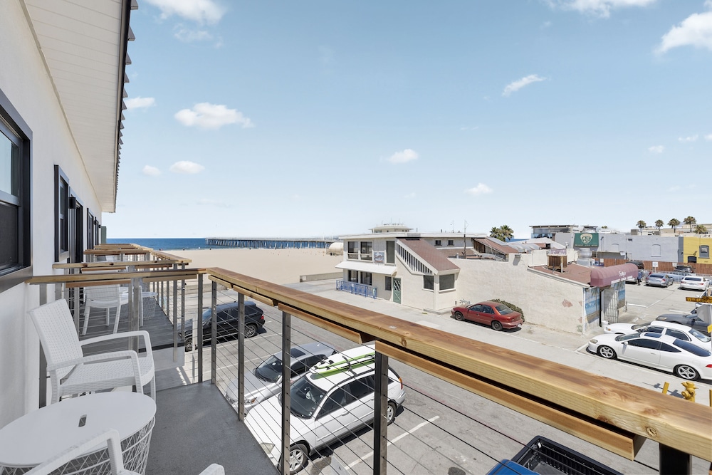 Sea Sprite Hotel 5/48