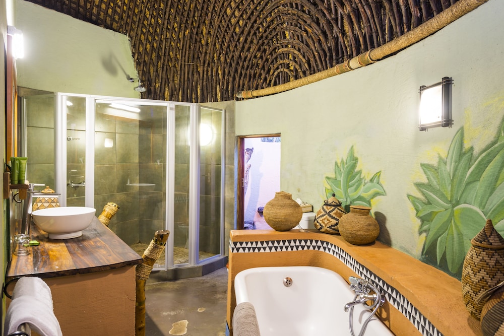 aha Lesedi Cultural Village 50/50