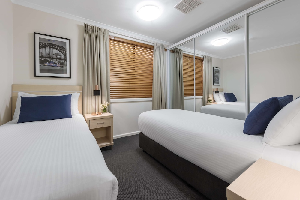 Oaks Sydney Goldsbrough Suites 13/69