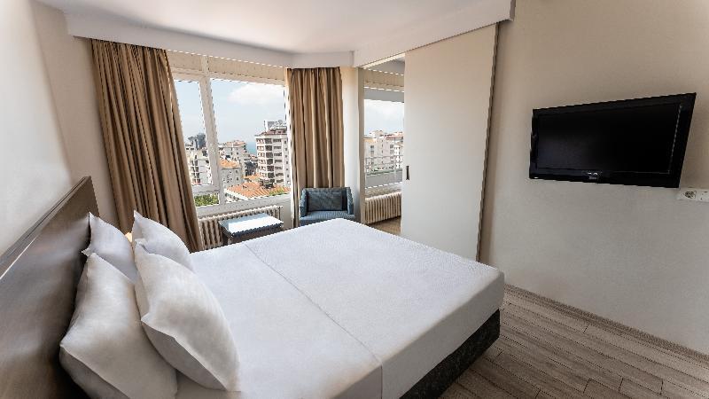1 Bedroom, Suite, Apartment