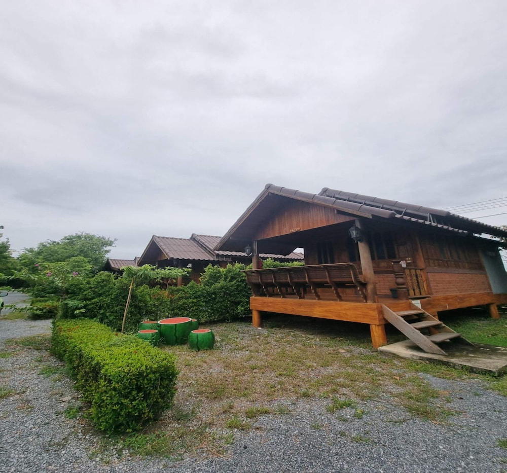Metathsana Resort 7/27