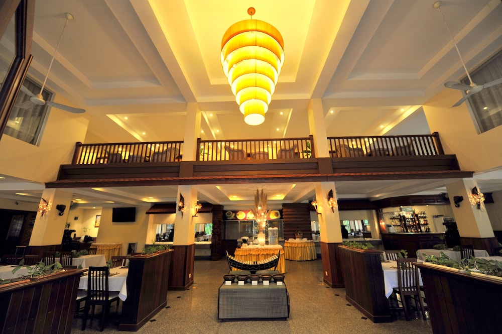 City River Hotel 51/62