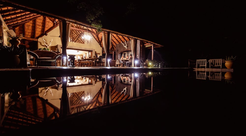 Khaya Ndlovu Manor House 59/72