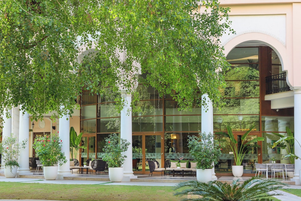 DLF Club 5 photo2
