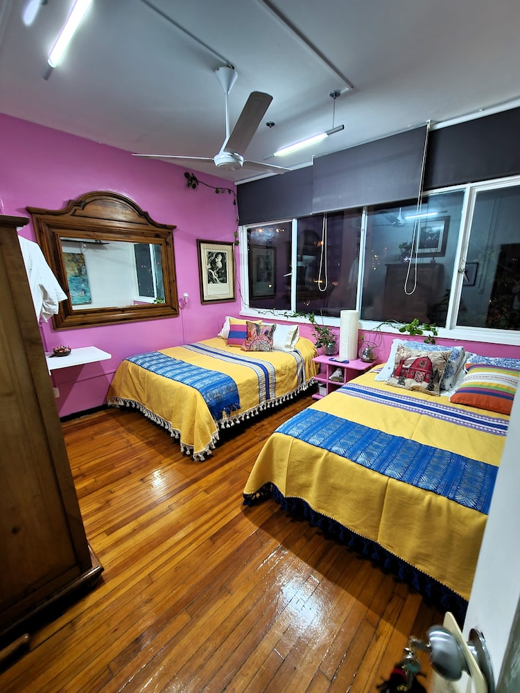 4 Bedrooms, Tower, Family, Apartment, 1 King and 2 Double Beds, 2 Queen Beds, City View, Pet Friendly