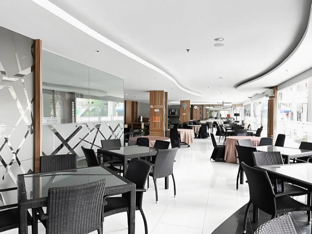 Grand Aquarium Hotel Pangandaran 21/35