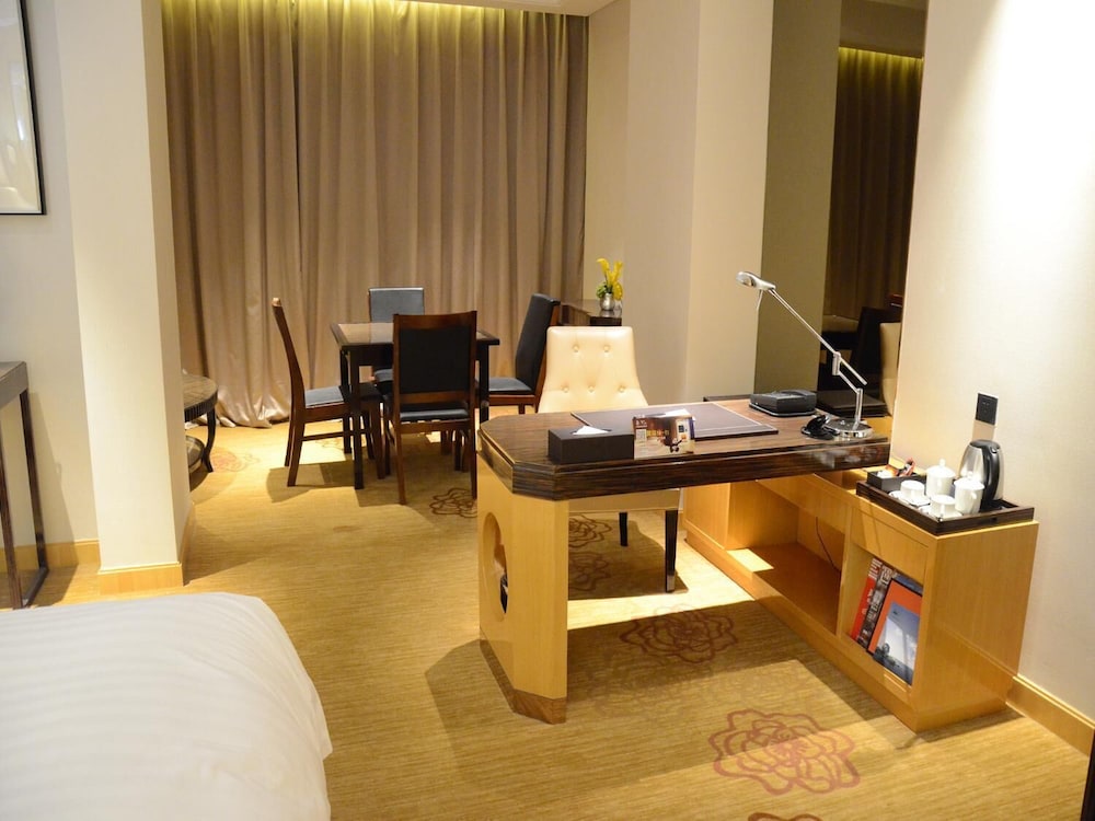 Mingcheng Jin Jiang Hotel 52/54