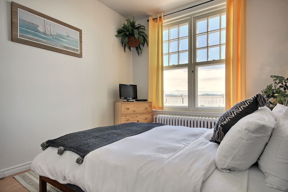 Hotel Manoir des Remparts 42/72