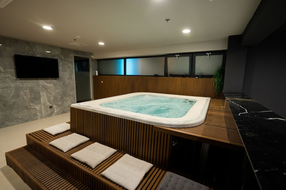 Marinus Beach Hotel 31/56