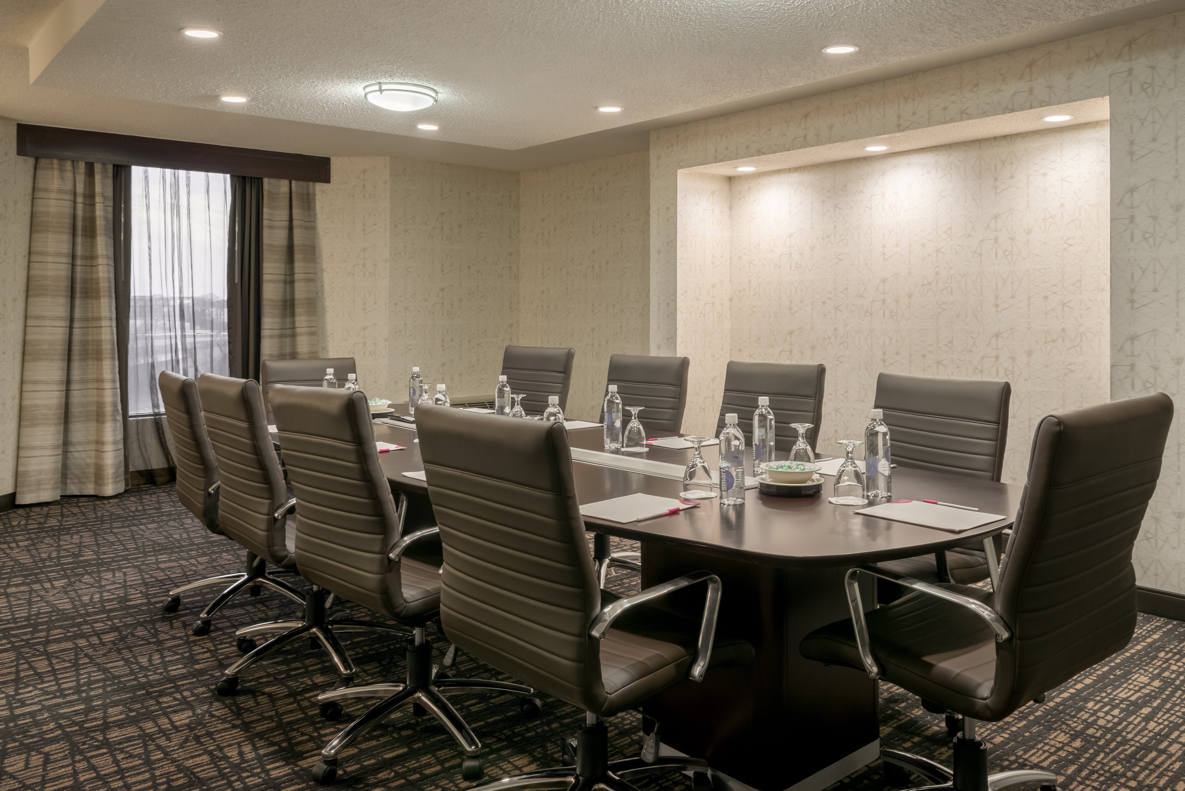 Crowne Plaza Annapolis Hotel 68/80