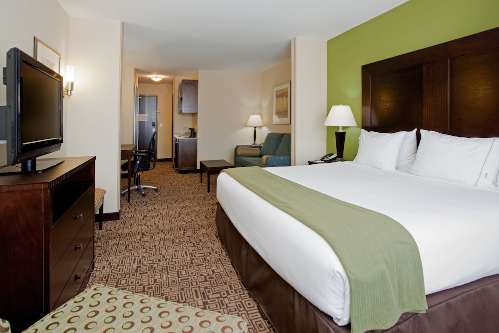 Holiday Inn Express Hotel Suites Richfield 19/62