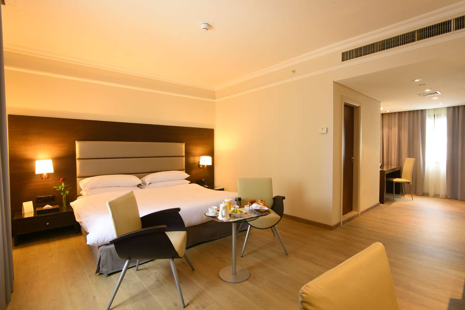 Ramada By Wyndham Downtown Beirut 22/56