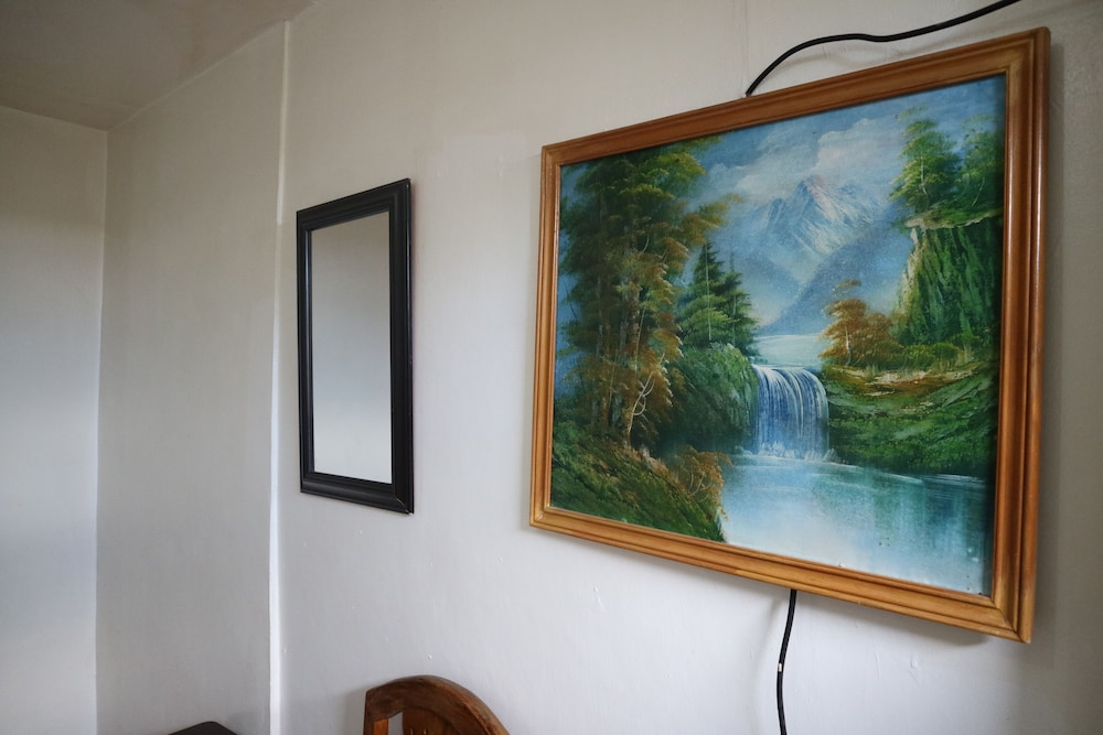 Miles Pension House 19/27