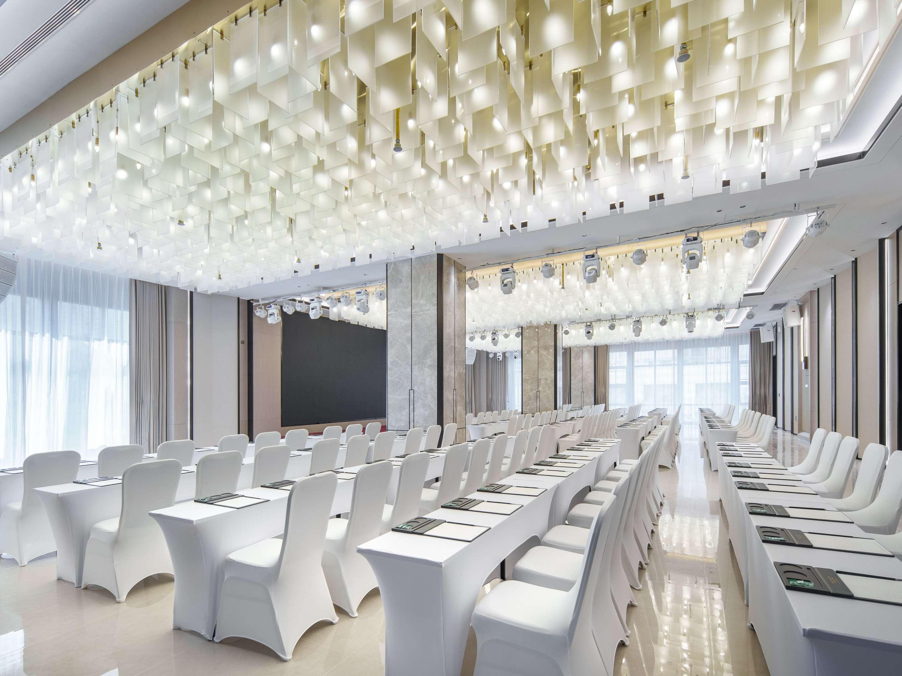 Grand Mercure Wuhan International Expo Center 41/50