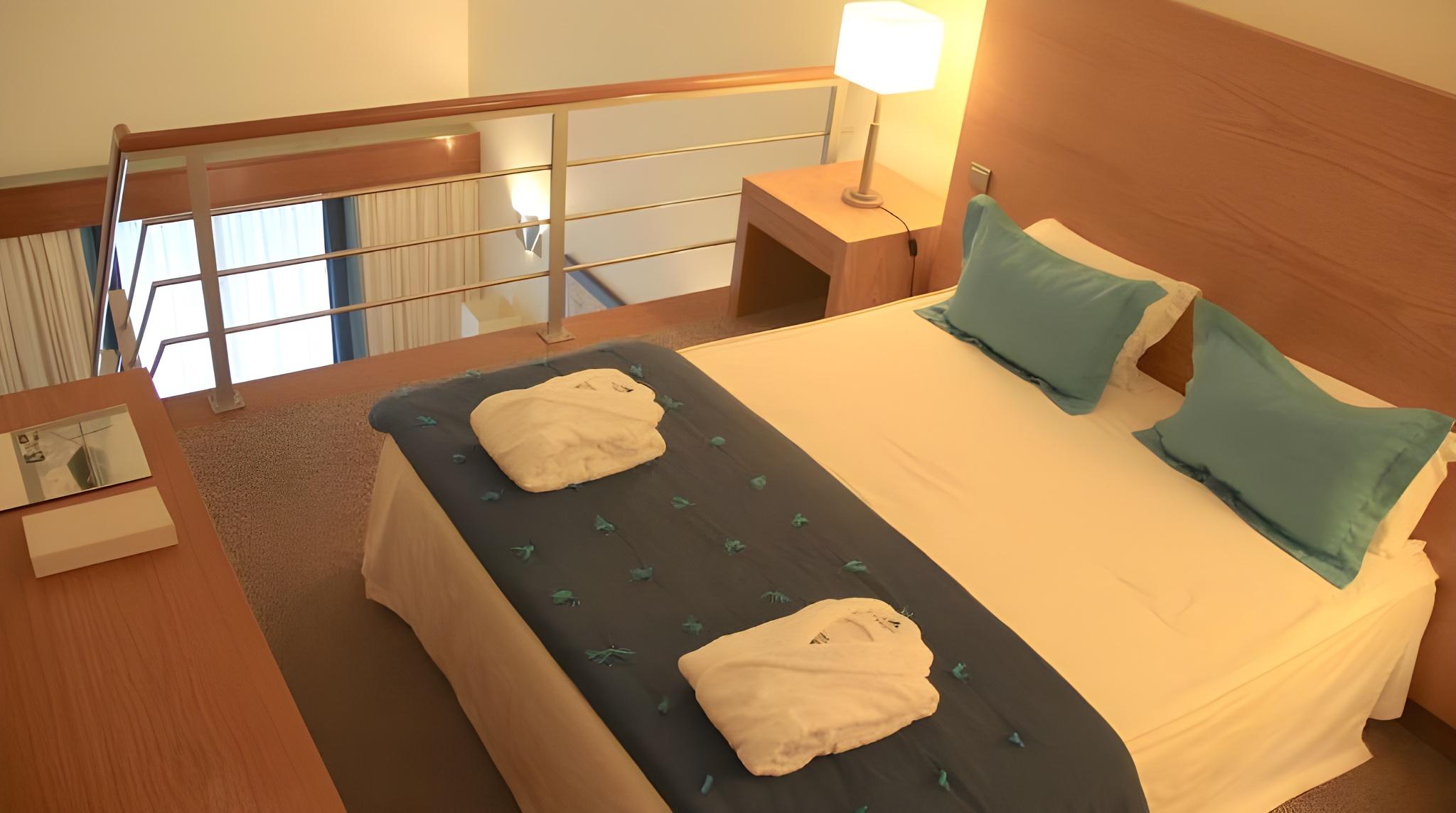 Garden, Junior Suite, Single, Twin Beds, Sea View
