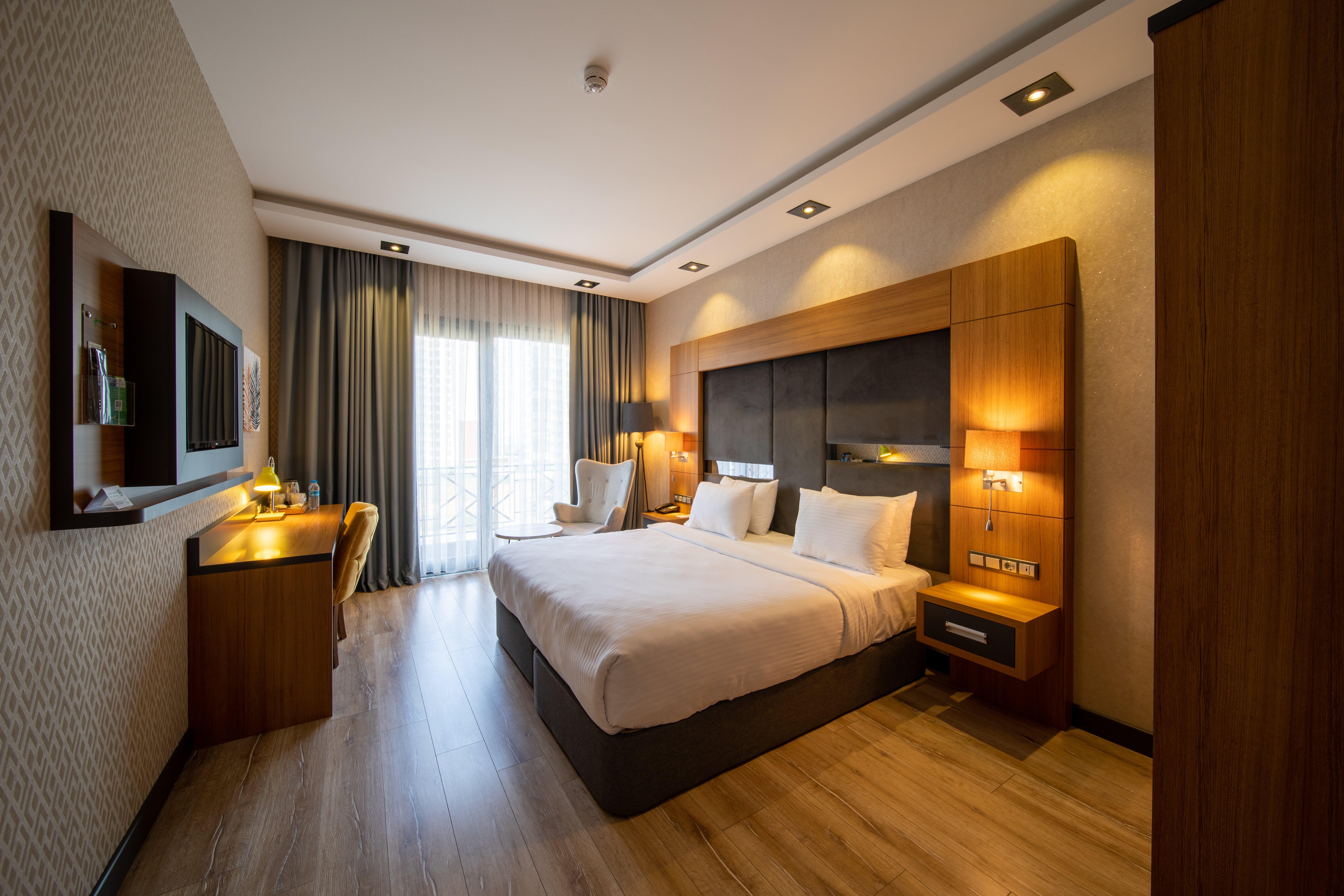 غرفة قياسية بسرير مزدوج، Holiday Inn Trabzon-East by IHG 2/6