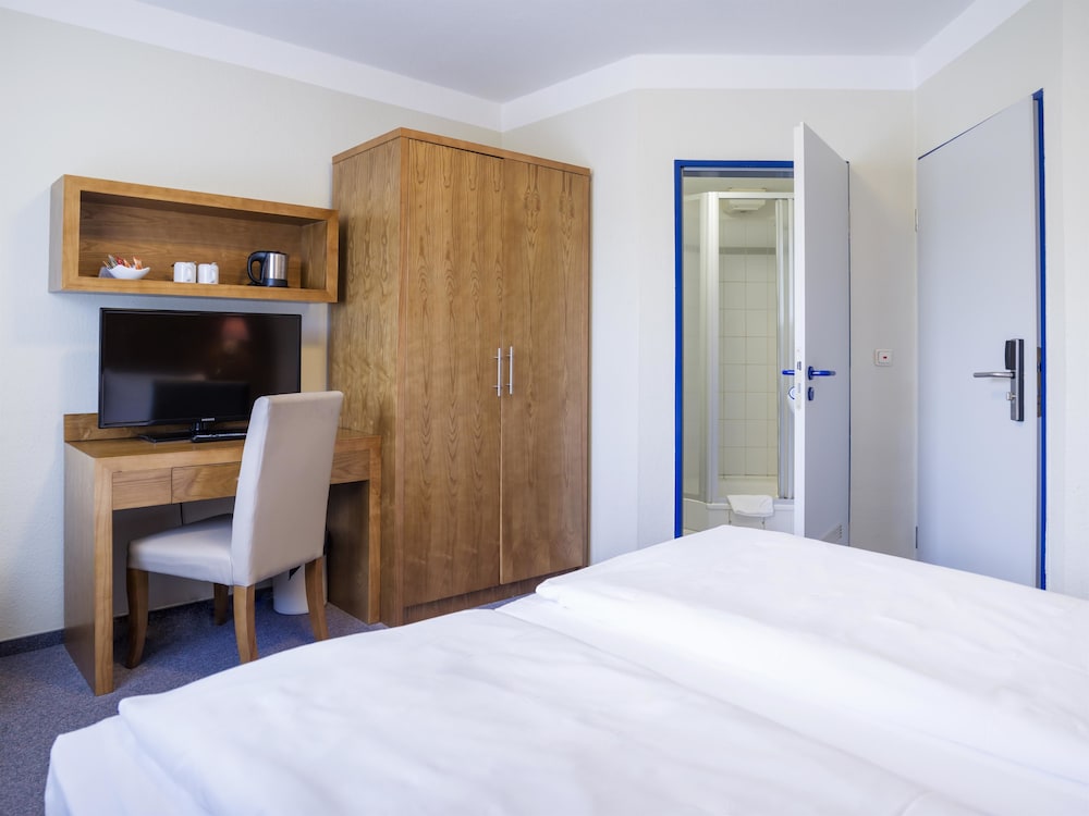 Hotel Konigstein Kiel By Tulip Inn 6/38