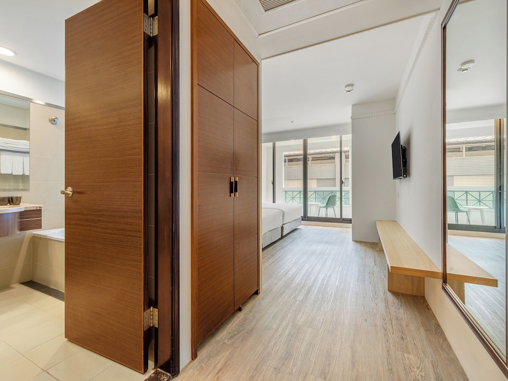 Check Inn Select Taipei Nangang 25/50