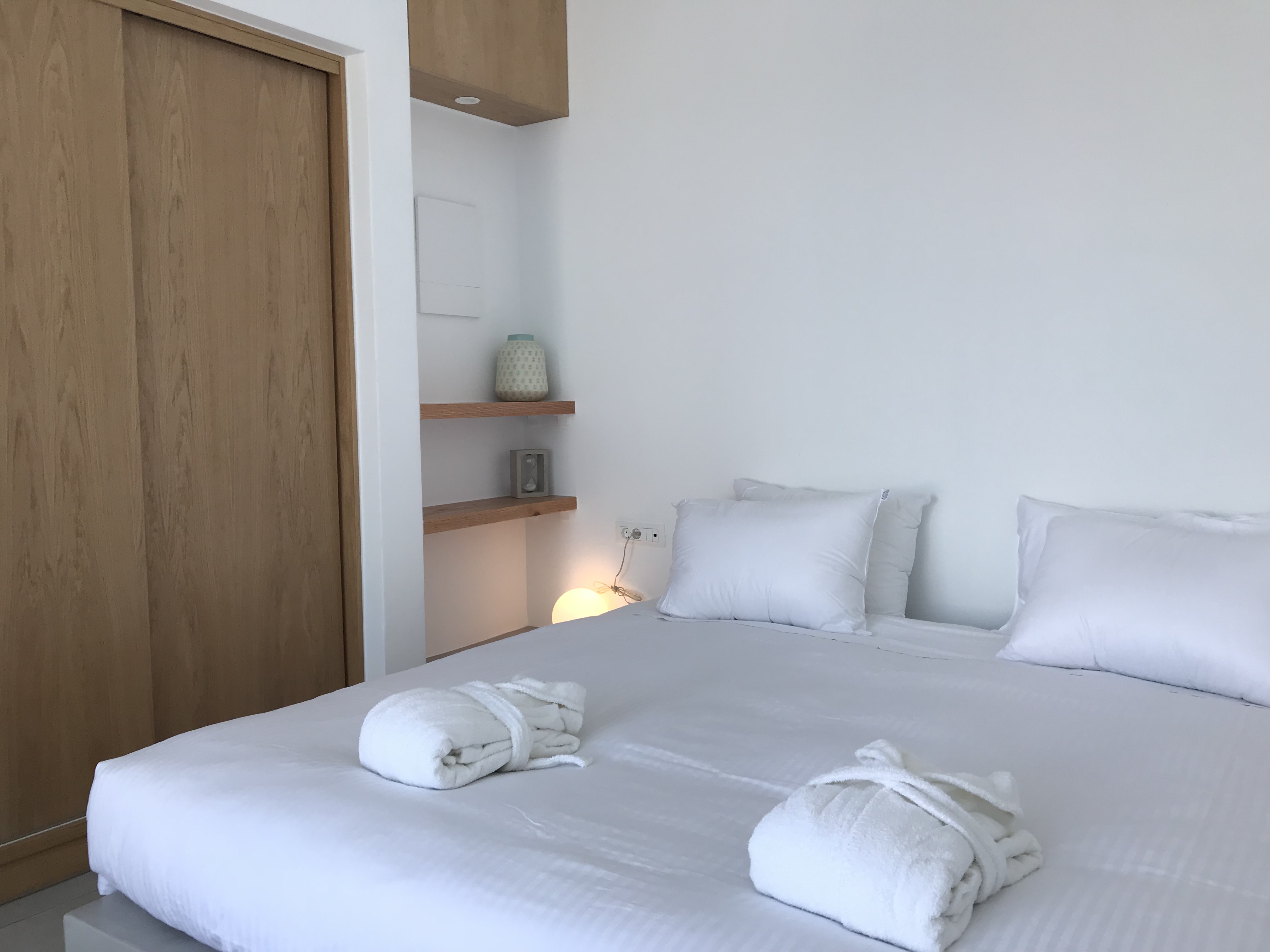 Suite, Caldera View, Pool Side
