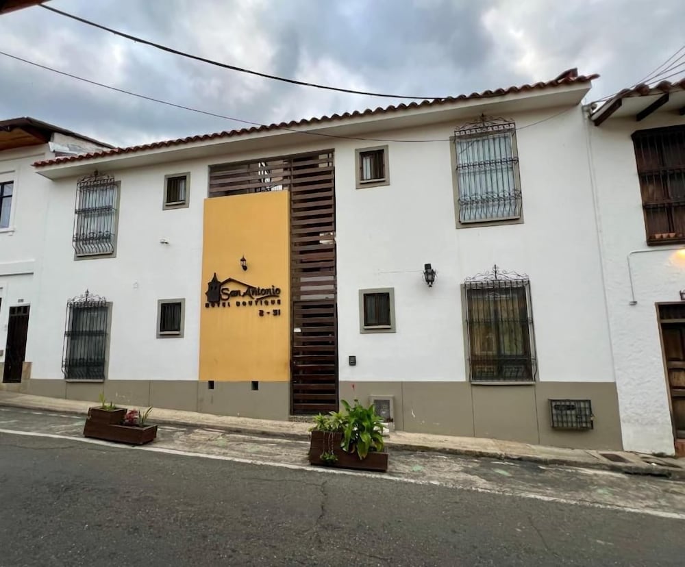 San Antonio Boutique Hotel 4/50
