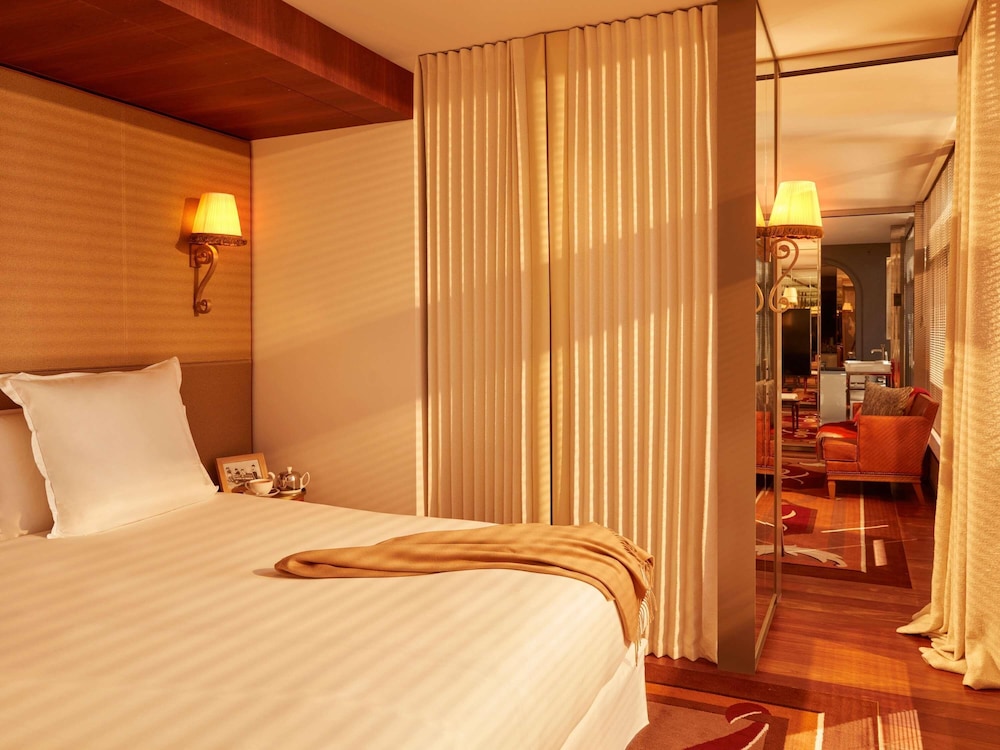 Roof Top, Suite, King Bed, City View, Terrace