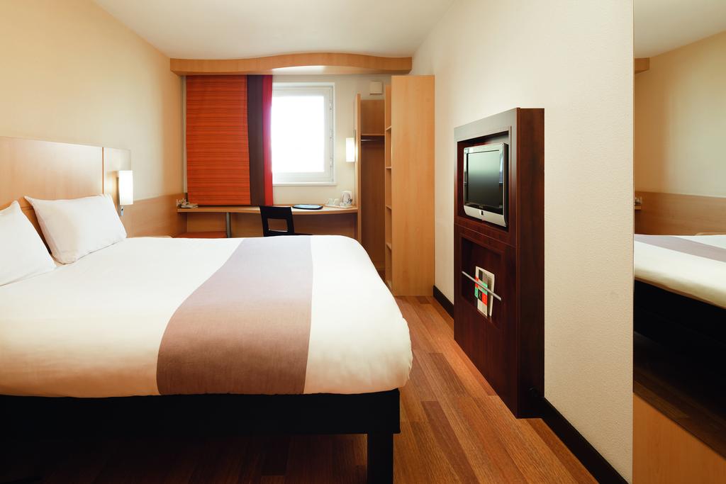 غرفة قياسية بسرير مزدوج، Leonardo Hotel Verona 2/4