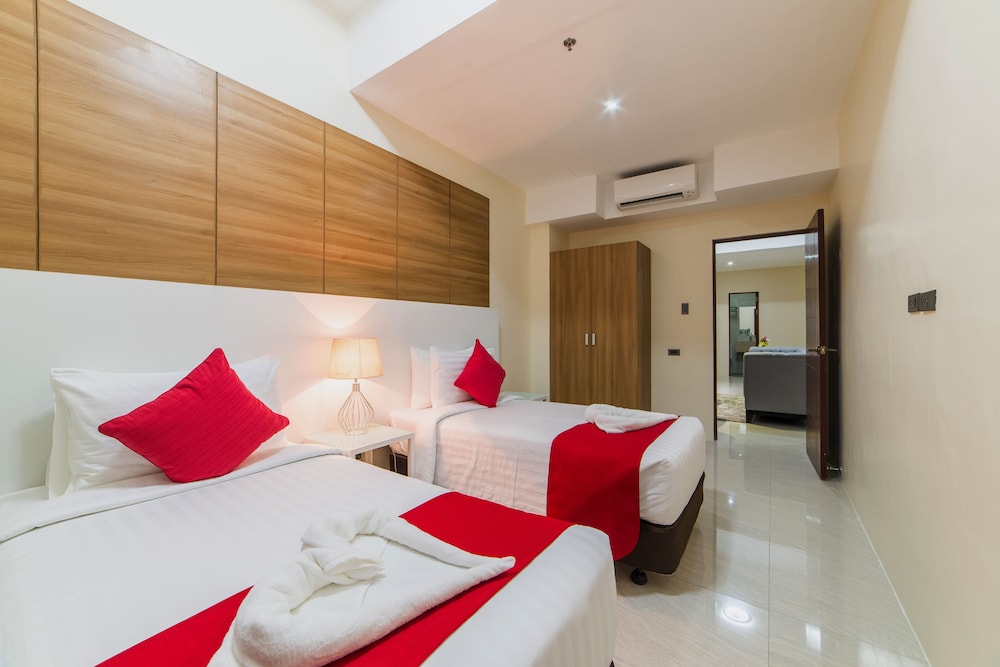 Eastland Hotel and Residences 15/39