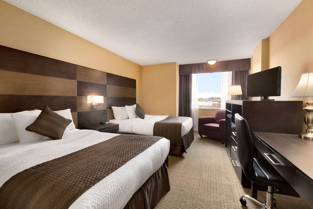 Days Inn by Wyndham Calgary South 12/52
