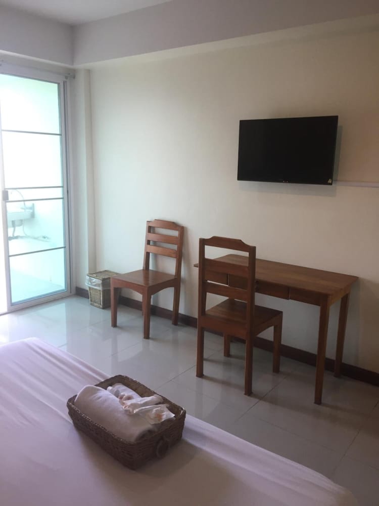 Grand Lopburi Hotel 18/30