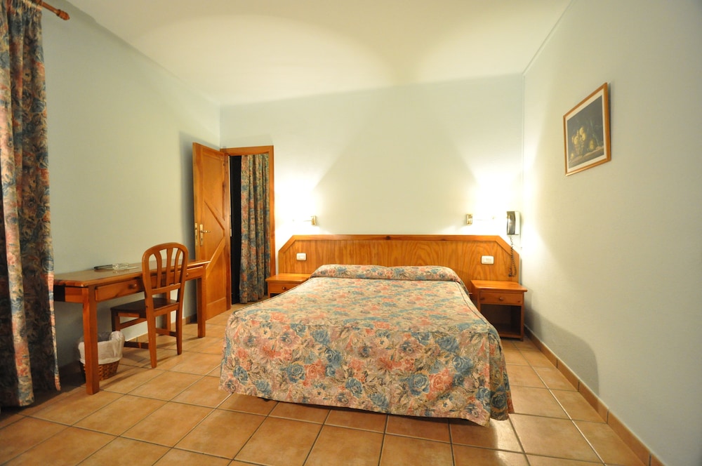 Hotel Paris 22/39