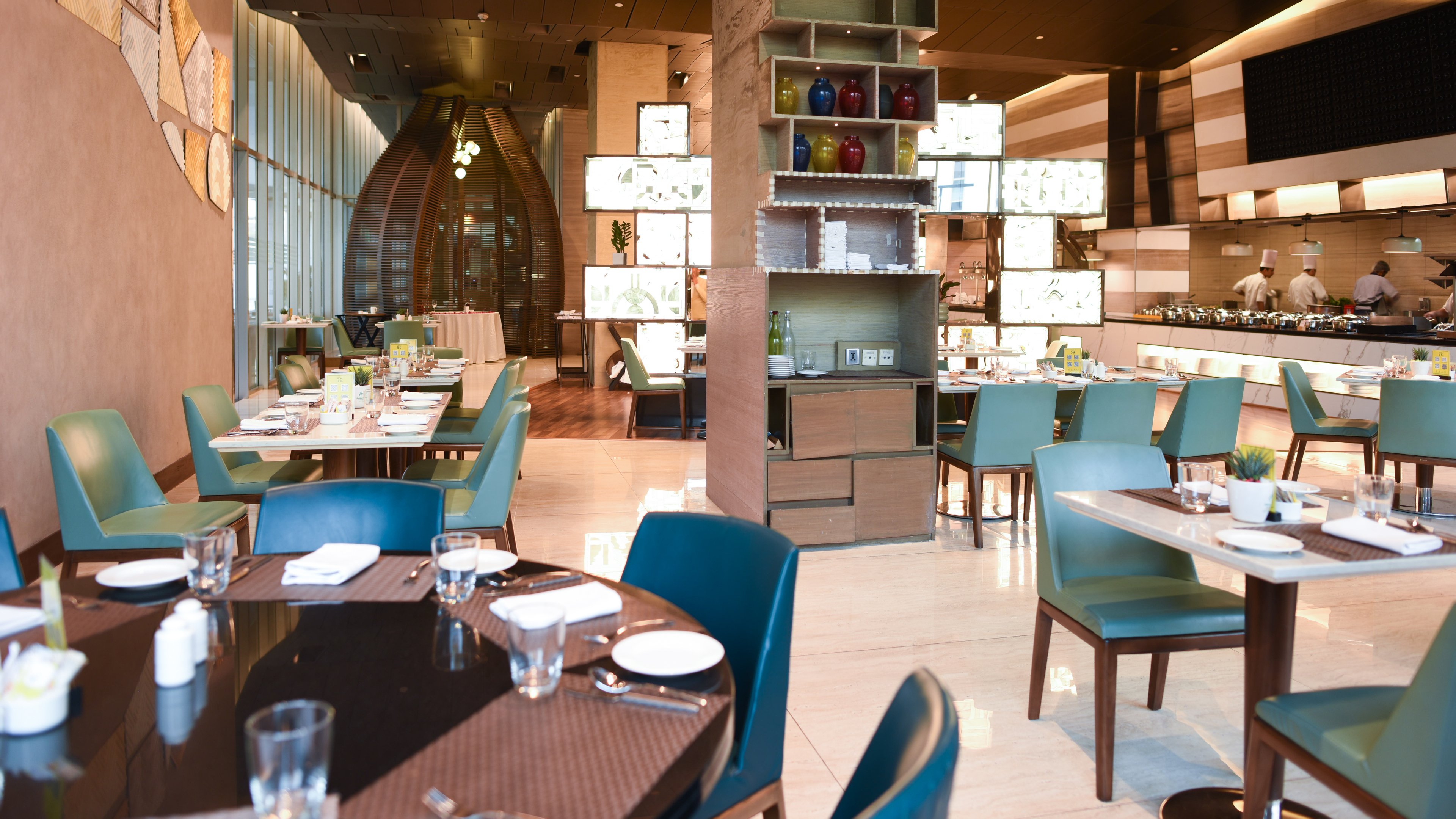 Holiday Inn New Delhi Aerocity by IHG 59/79