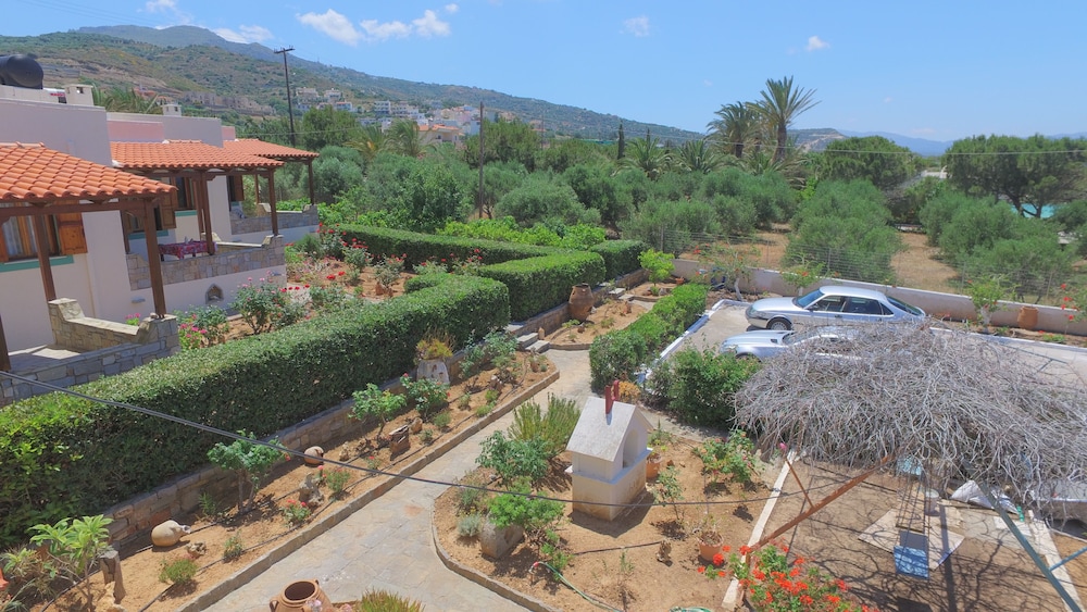 Villa Katerina Holiday Apartments 28/40