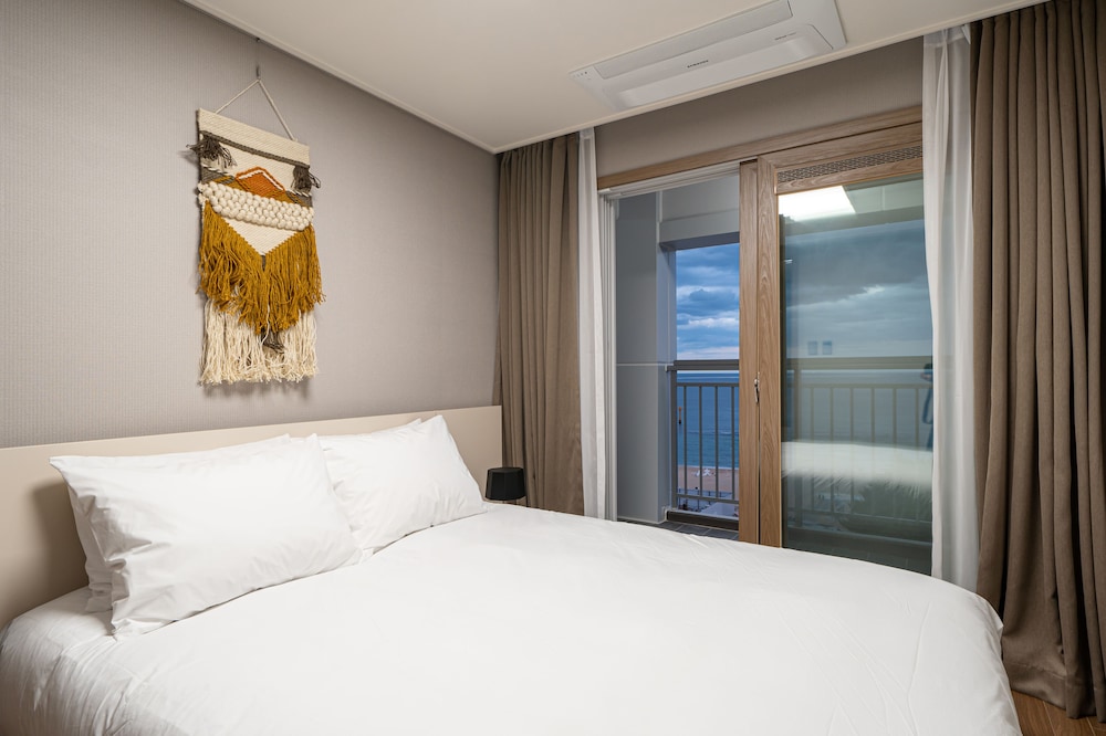 Urbanstay Sokcho Beach C 11/32
