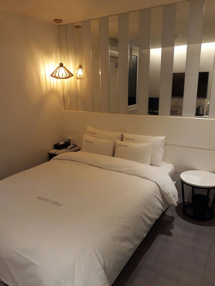 Standard, Double Bed