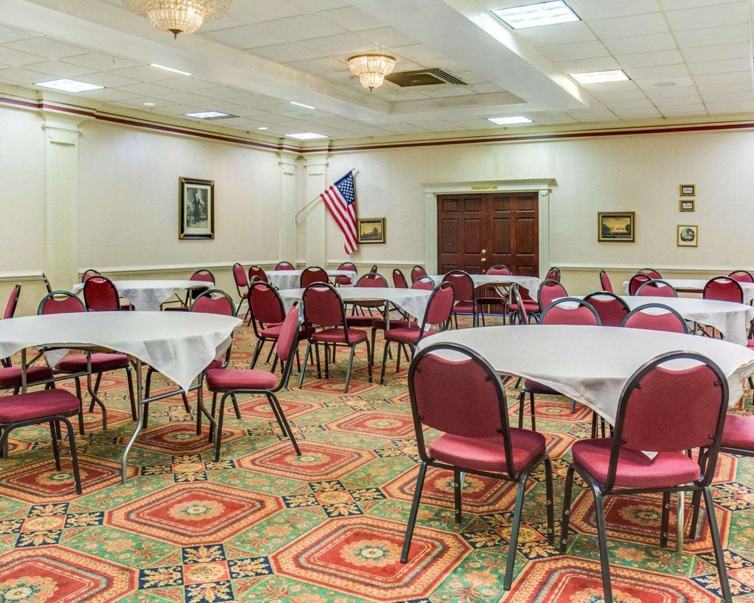 restaurant cafeteria