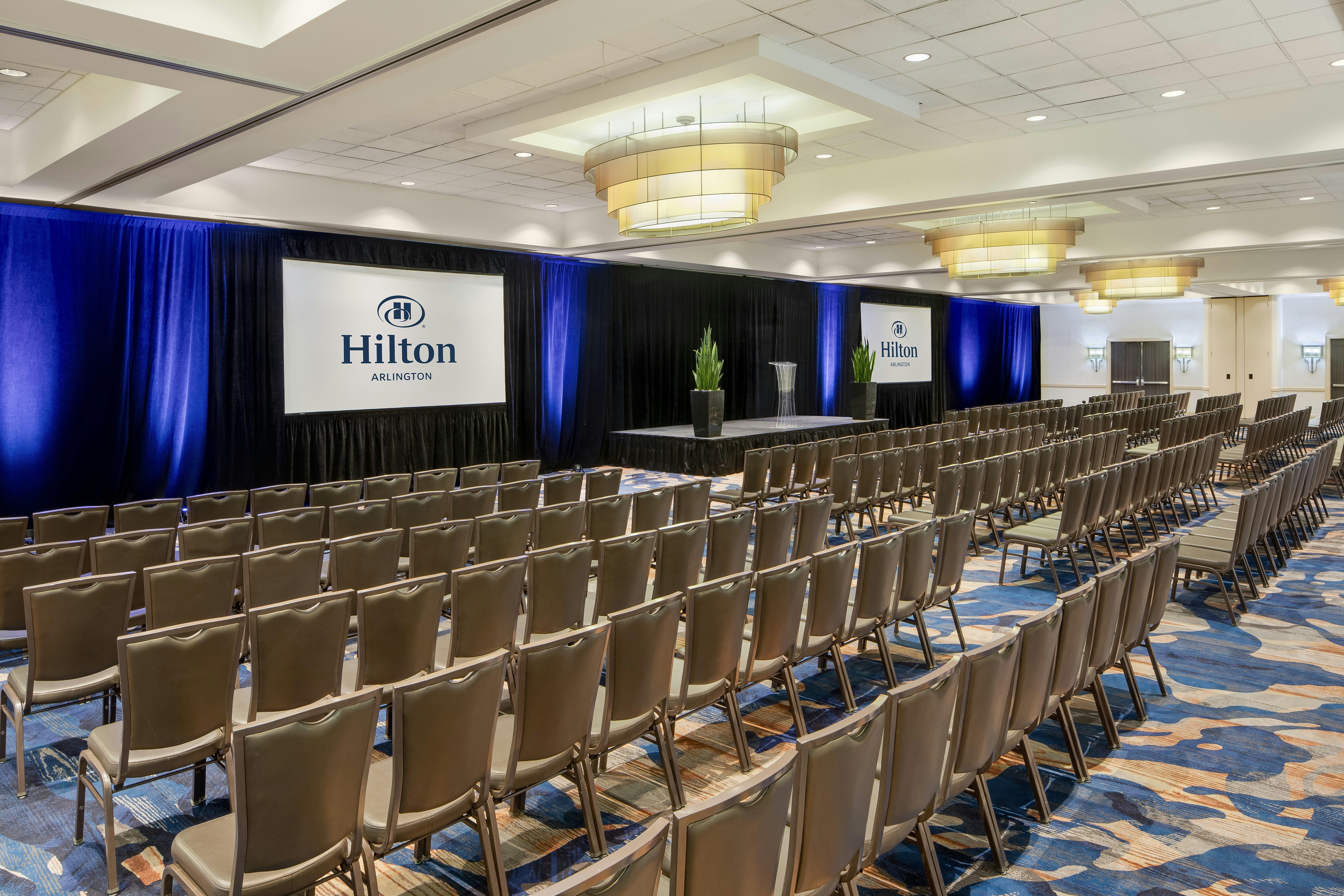 Hilton Arlington, TX 46/51