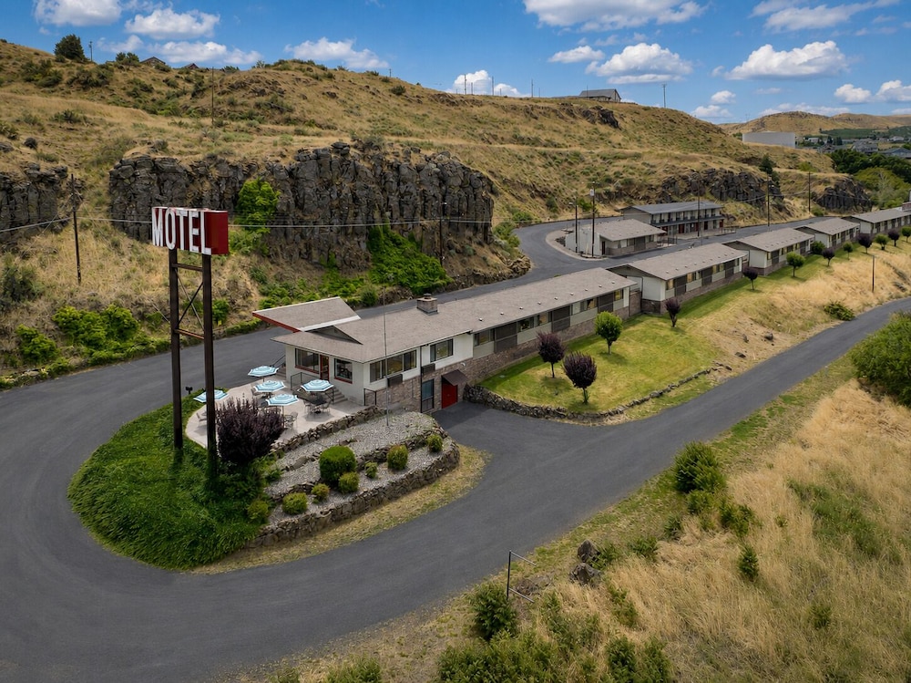 Celilo Inn 49/56