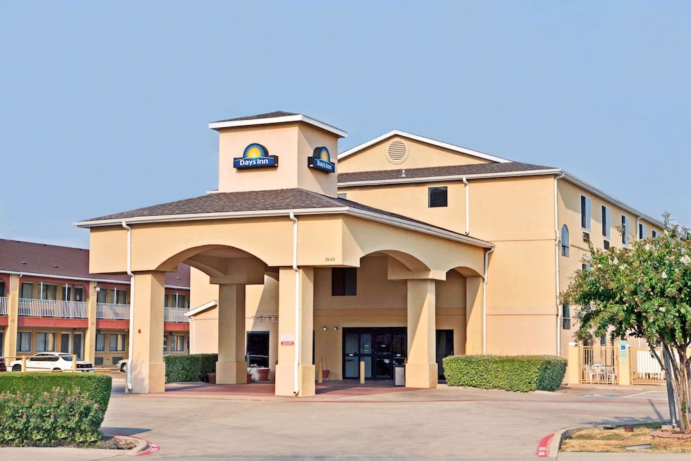 Days Inn by Wyndham Dallas Garland West 6/23