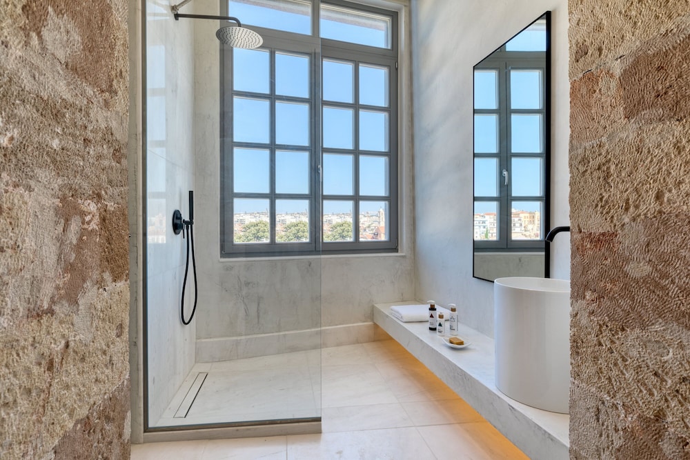 Azade Boutique Hotel 56/61
