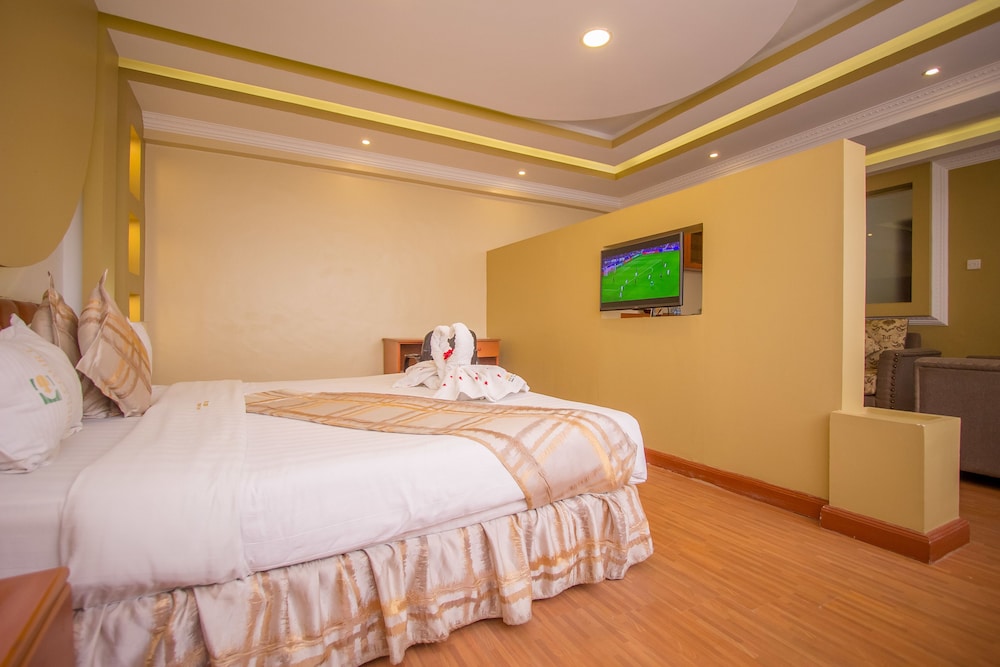 Hillcourt Resort Spa 25/76