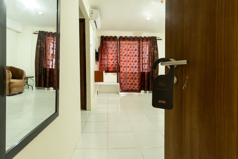 Oyo Flagship 1481 Apartemen Sentraland Medan 5/22