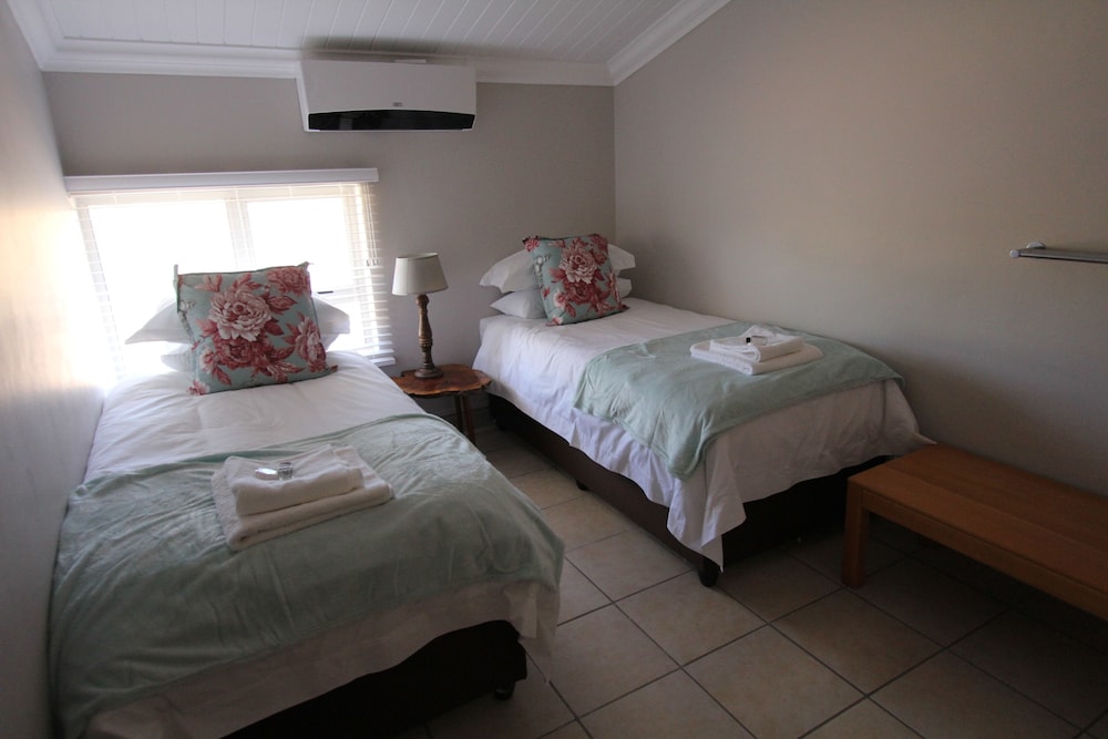 Clanwilliam Accommodation 9/46