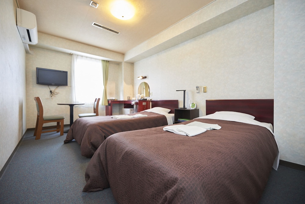 STANDARD, TWIN BEDS, SMOKING