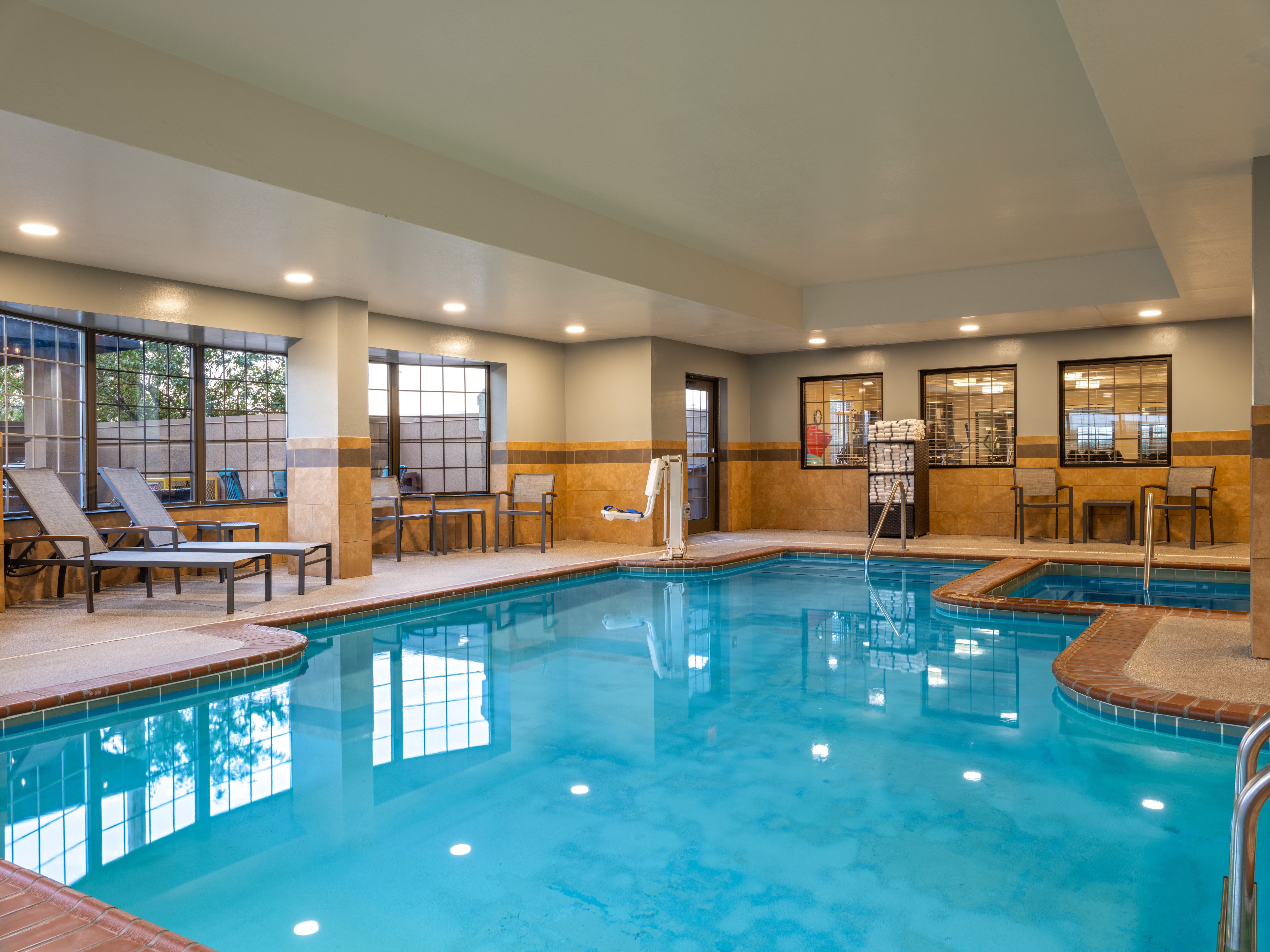 Staybridge Suites Indianapolis Downtown Convention Center 25/49