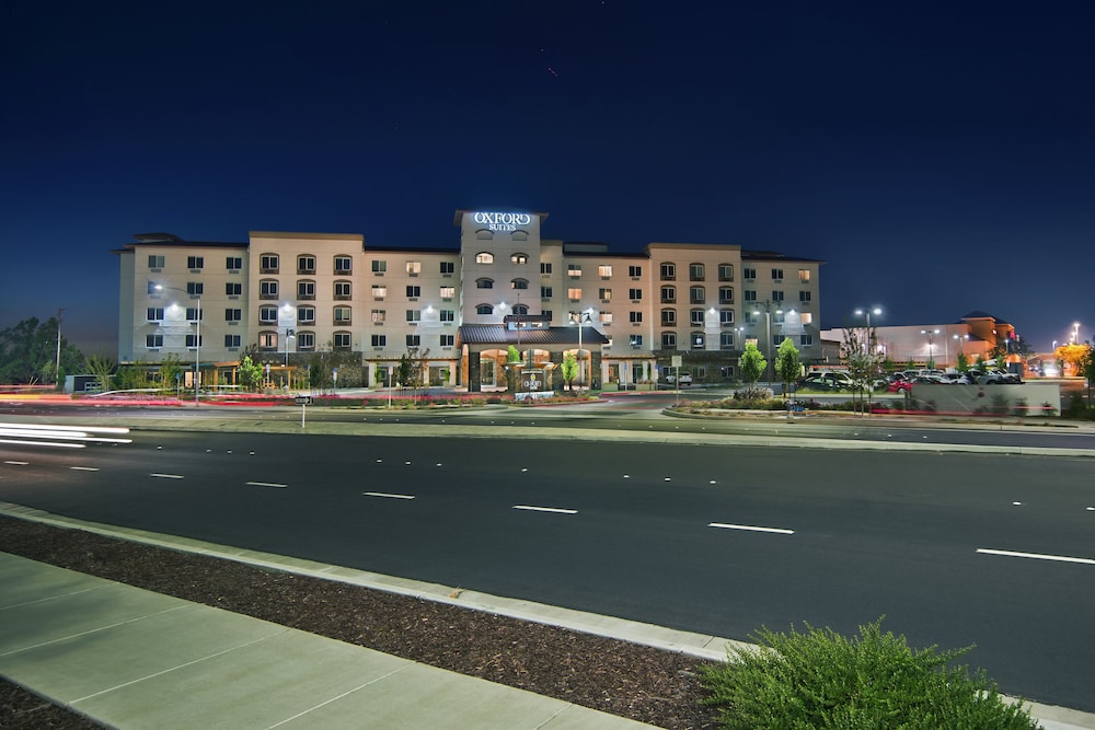 Oxford Suites Sonoma County - Rohnert Park 4/44
