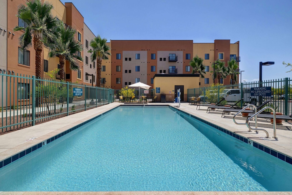 WaterWalk Extended Stay by Wyndham Phoenix - N. Happy Valley 36/41