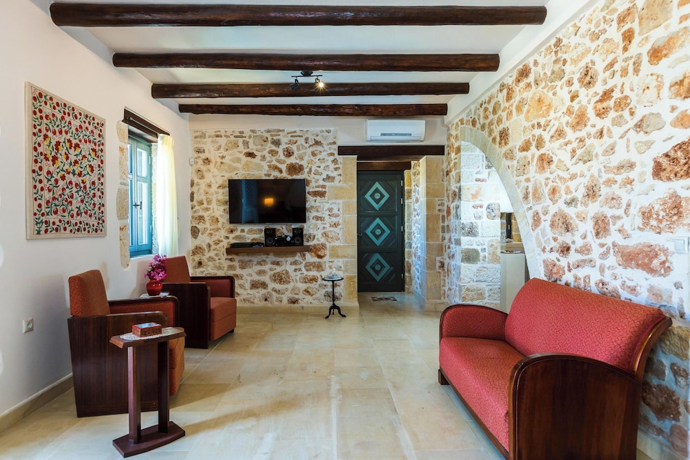 Erondas Cretan Country Villas 28/50