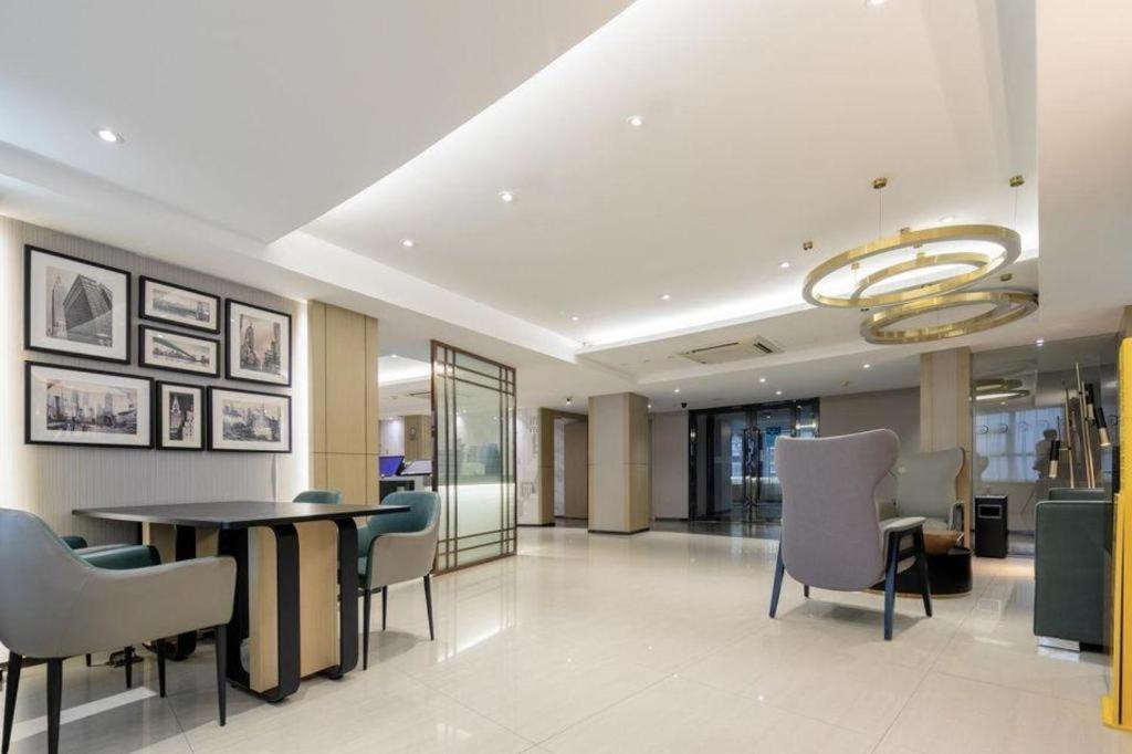 City Comfort Inn Wuhan Jiangxia 40/47